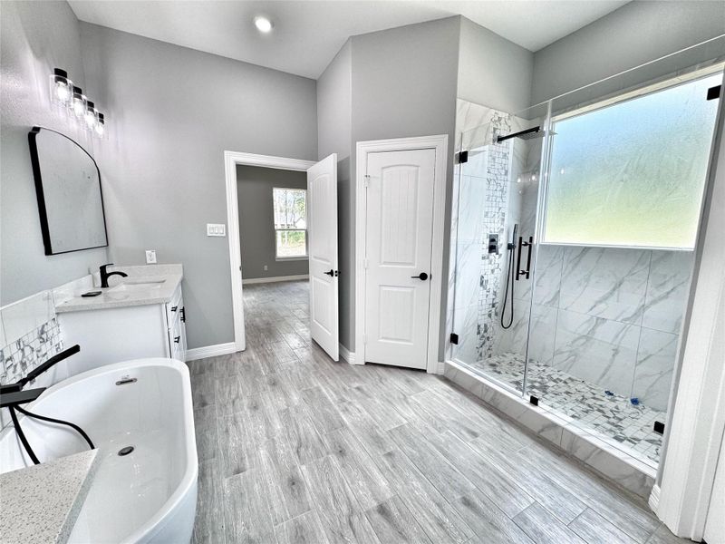 Furnished interior view inside a new home in , Dayton (Image 7).