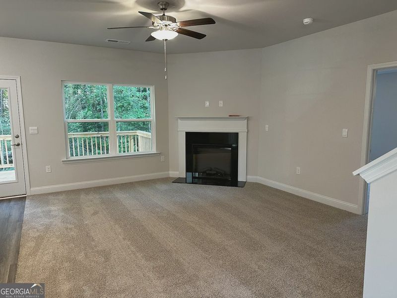 Image 16 of a home in Canterbury Villas.