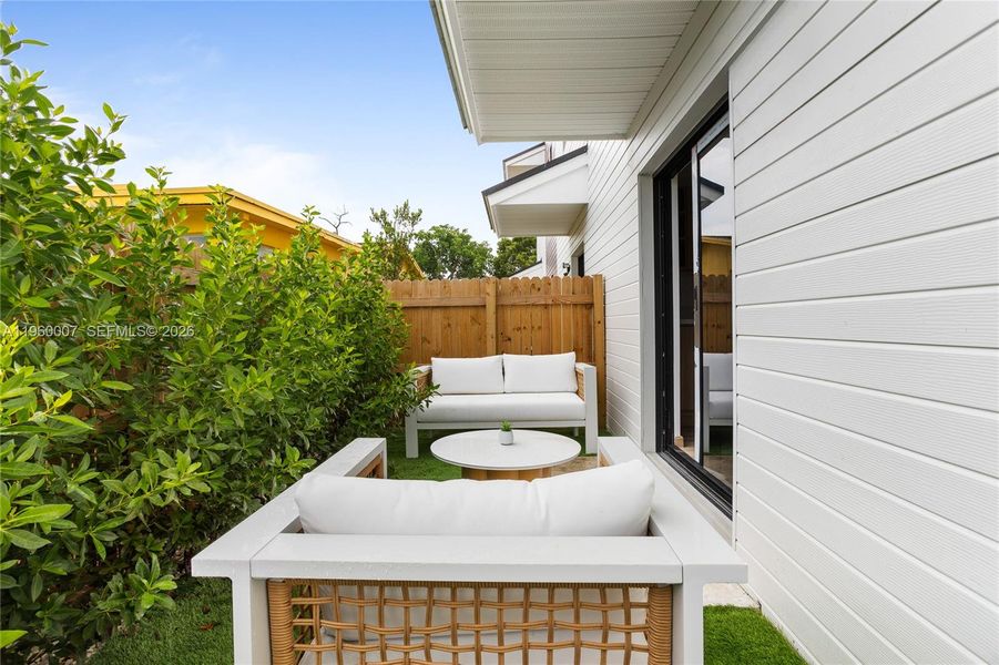 Exterior details and patio area of a home in , Florida City (Image 21).