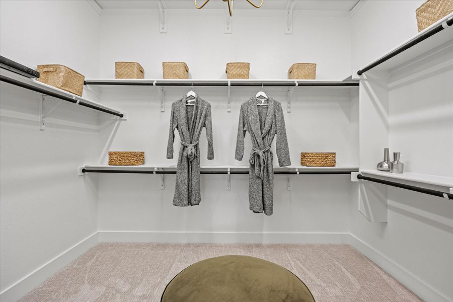 Representative interior finishes for a home built from the Ashbourne by Windsor Homes in Nelson Lake Estates, Rockwall (Image 23).