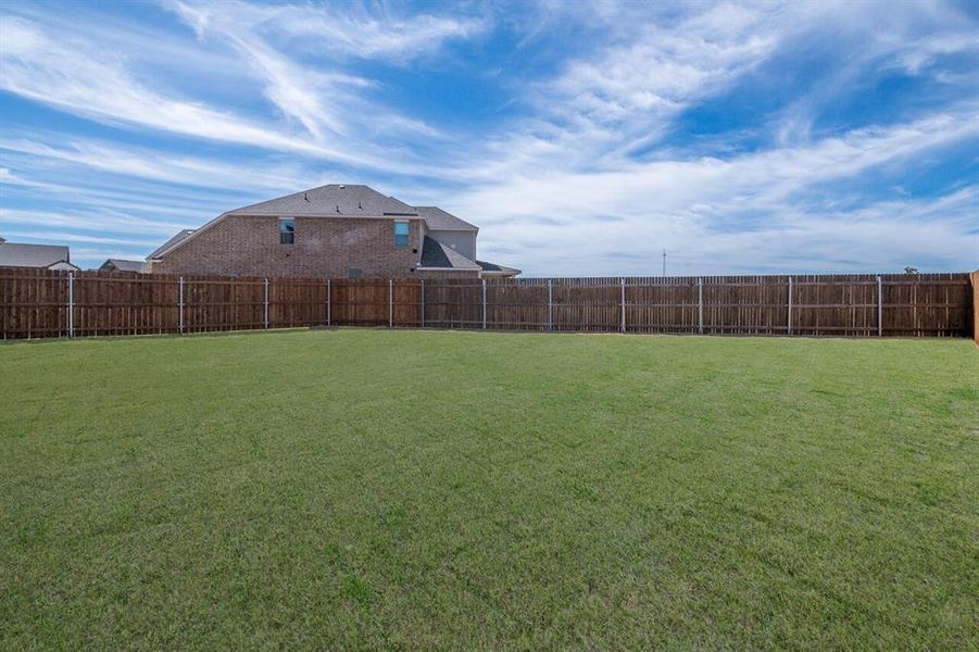 Exterior details and patio area of a home in , Waco (Image 30).