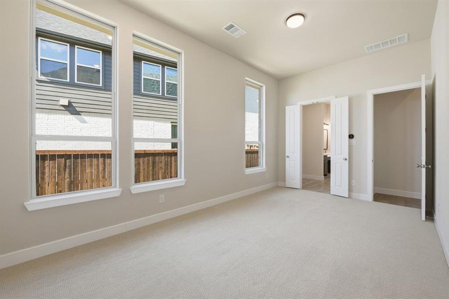 Spacious, unfurnished interior of a new home in Sandbrock Ranch: 60ft. lots, Aubrey (Image 16).