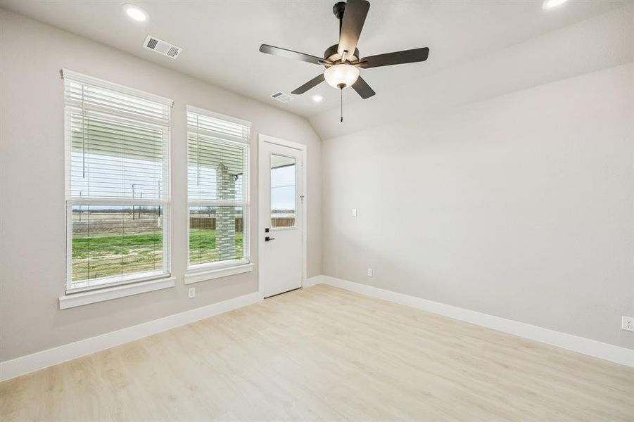 Spacious, unfurnished interior of a new home in , Waxahachie (Image 23). Spacious, unfurnished interior of a new home in , Waxahachie (Image 23).