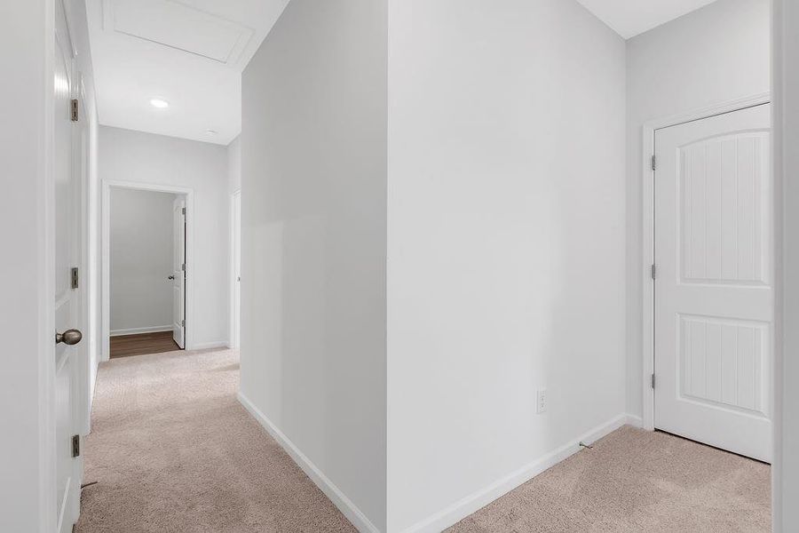Spacious, unfurnished interior of a new home in Three Rivers, Rome (Image 23).