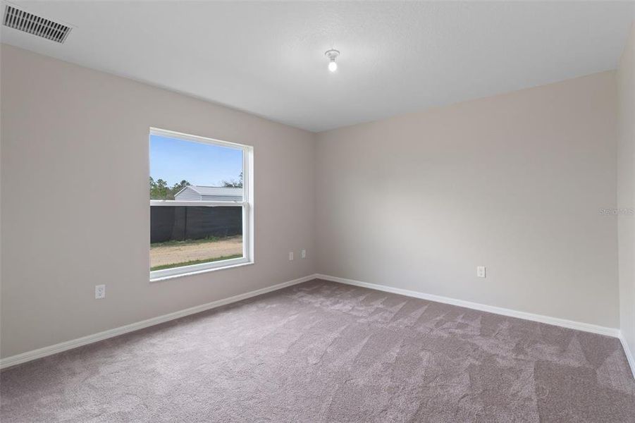 Spacious, unfurnished interior of a new home in , Weeki Wachee (Image 18).