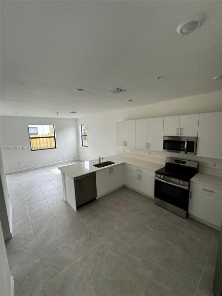 Image 25 of a home in .