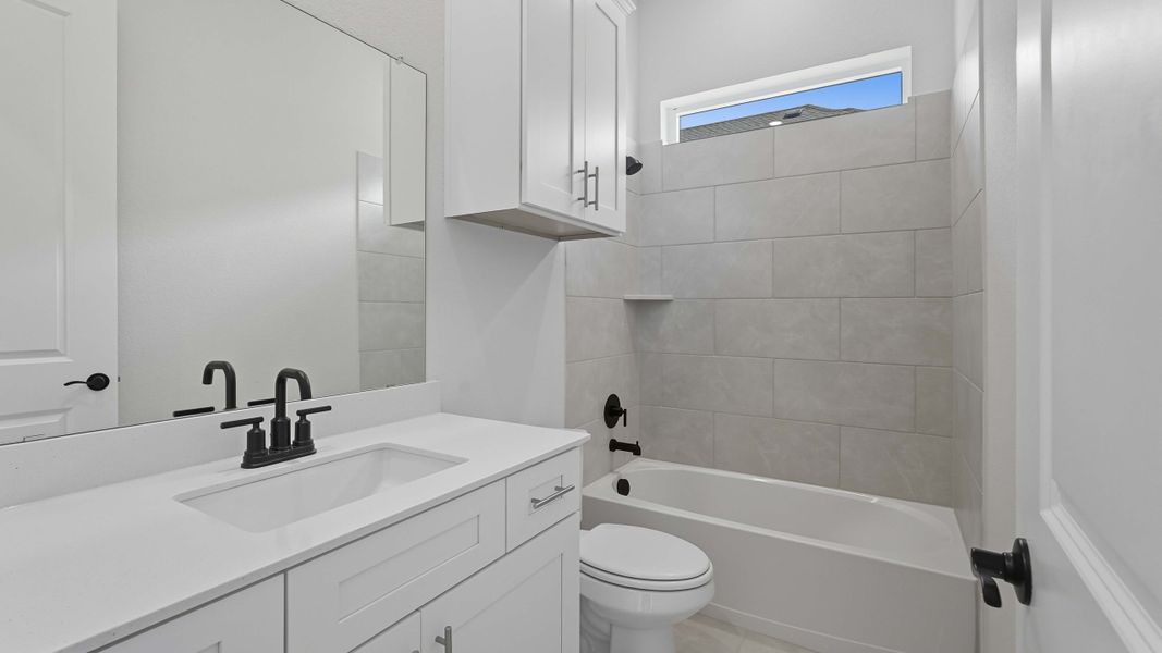 Image 35 representing the MESA by D.R. Horton in Clearview Ranch, Royse City, TX. Image 35 representing the MESA by D.R. Horton in Clearview Ranch, Royse City, TX.