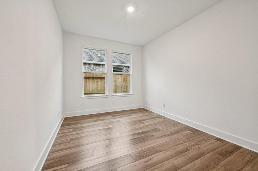 29543 Pondview Flex Space