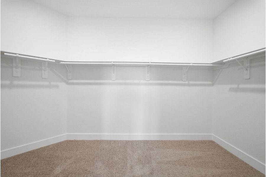 Spacious, unfurnished interior of a new home in Bay Creek, Baytown (Image 17).