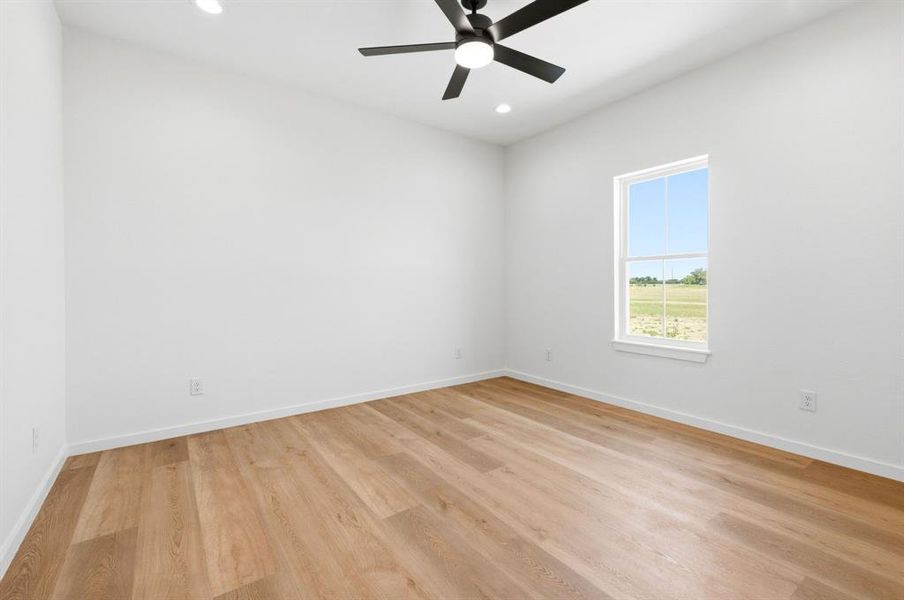 Spacious, unfurnished interior of a new home in , Hawley (Image 32).
