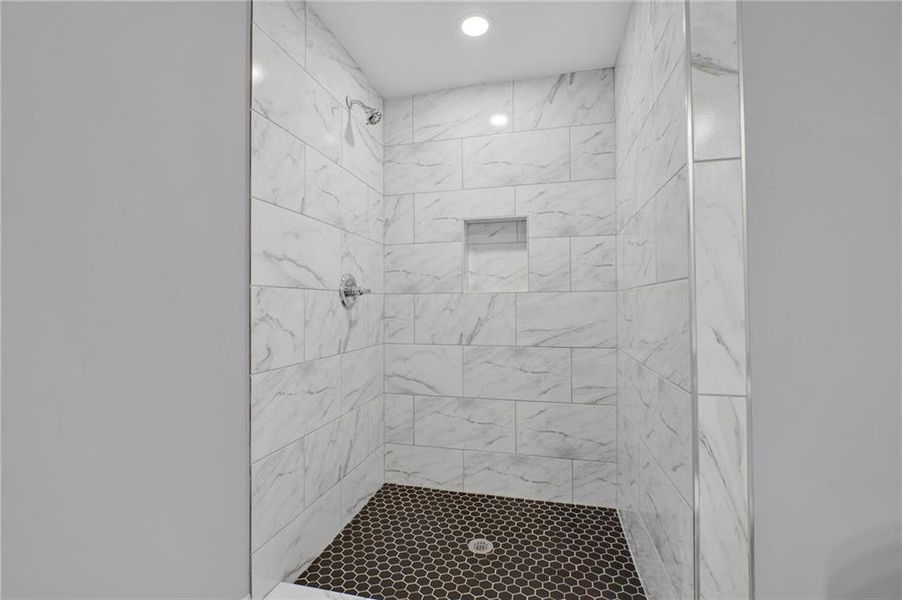 Close-up of interior finishes inside a home in , Rockmart (Image 19).