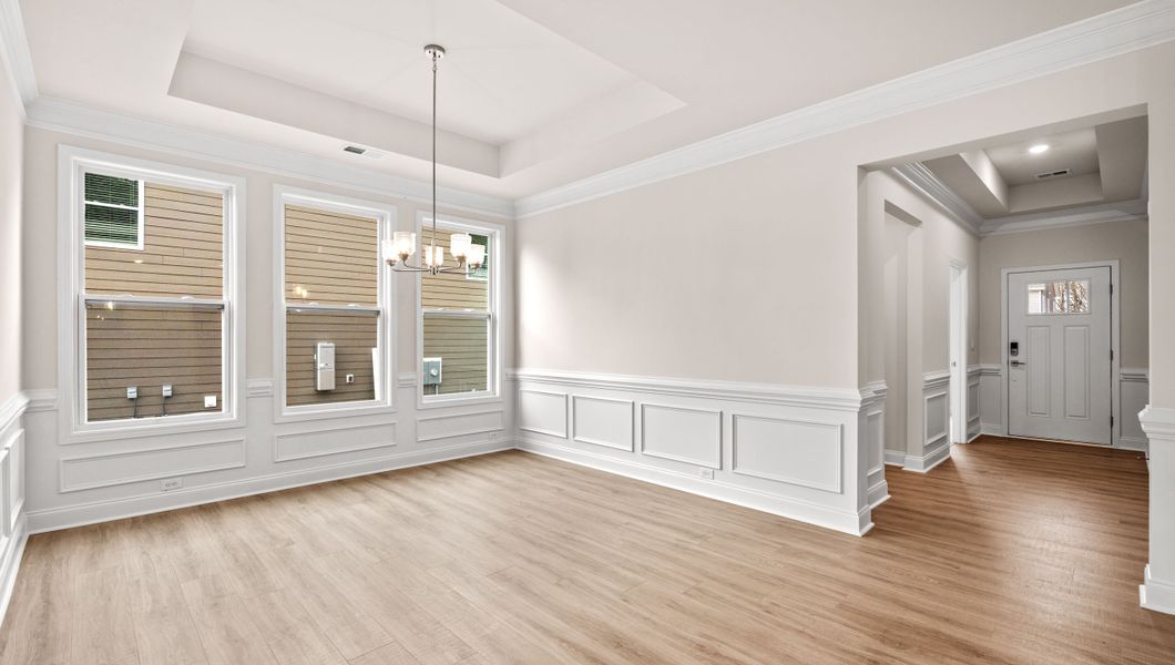 Spacious, unfurnished interior of a new home in Campbell Ridge, Piedmont (Image 19).