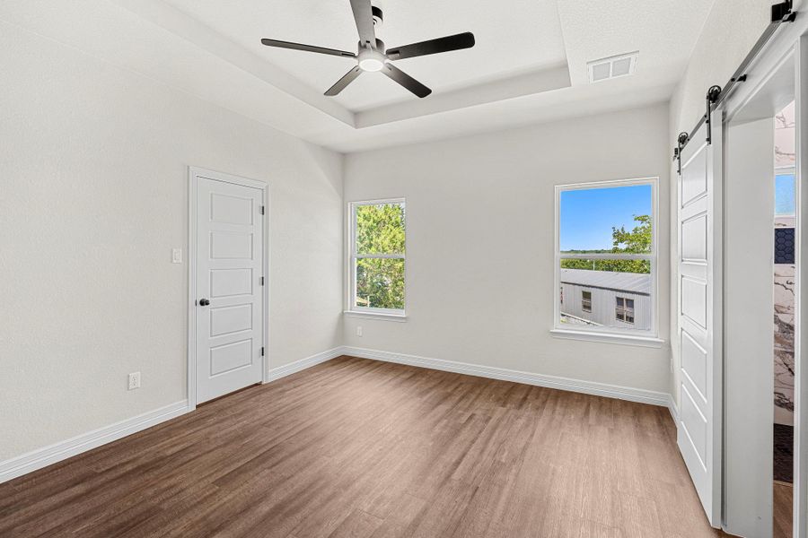 Spacious, unfurnished interior of a new home in , Killeen (Image 18). Spacious, unfurnished interior of a new home in , Killeen (Image 18).