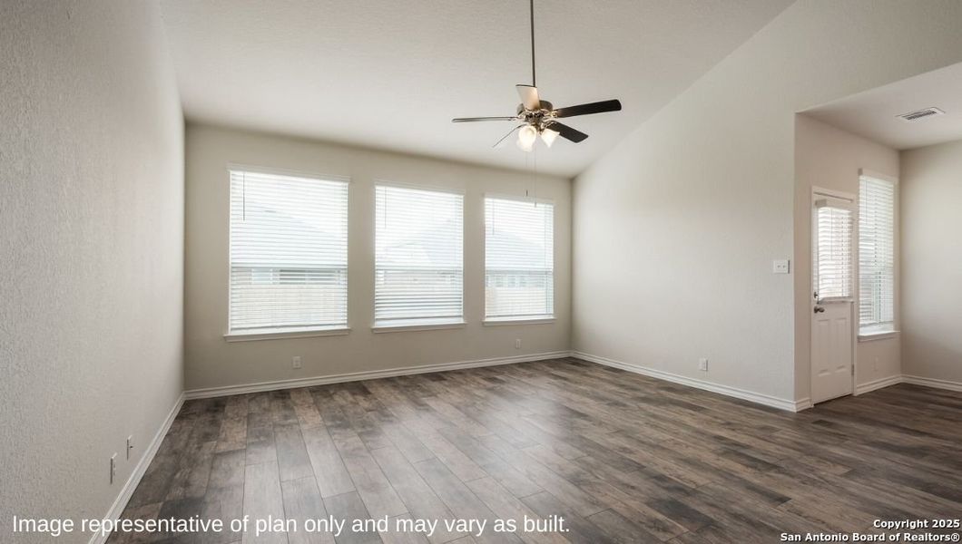 Spacious, unfurnished interior of a new home in Brookstone Creek, San Antonio (Image 20).