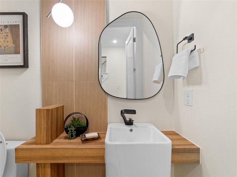 Furnished interior view inside a new home in , Dallas (Image 14).