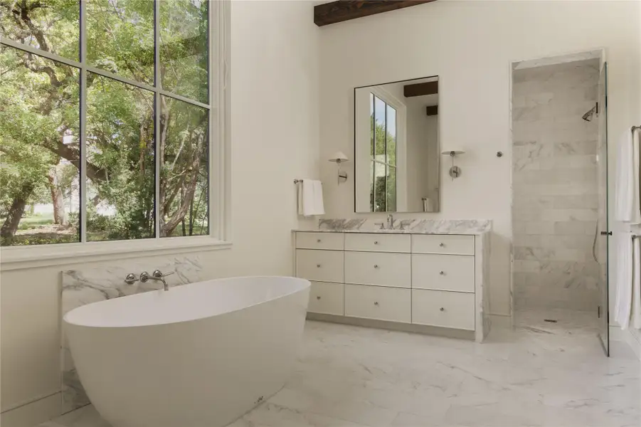 Furnished interior view inside a new home in , Austin (Image 26). Furnished interior view inside a new home in , Austin (Image 26).