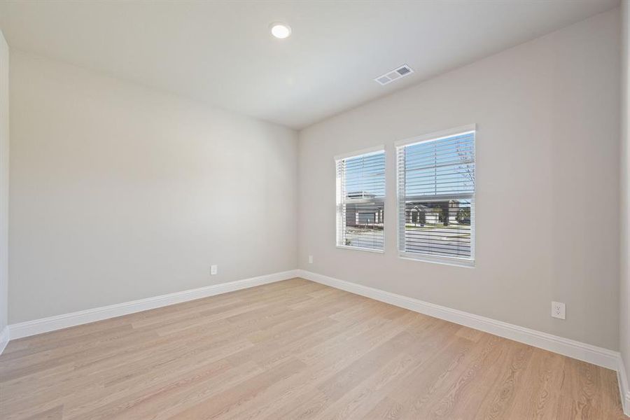 Photo is not of the actual home, but is an inspirational photo of builder’s model home and may depict options, furnishings, and/or decorator features that are not included. Photo is not of the actual home, but is an inspirational photo of builder’s model home and may depict options, furnishings, and/or decorator features that are not included.