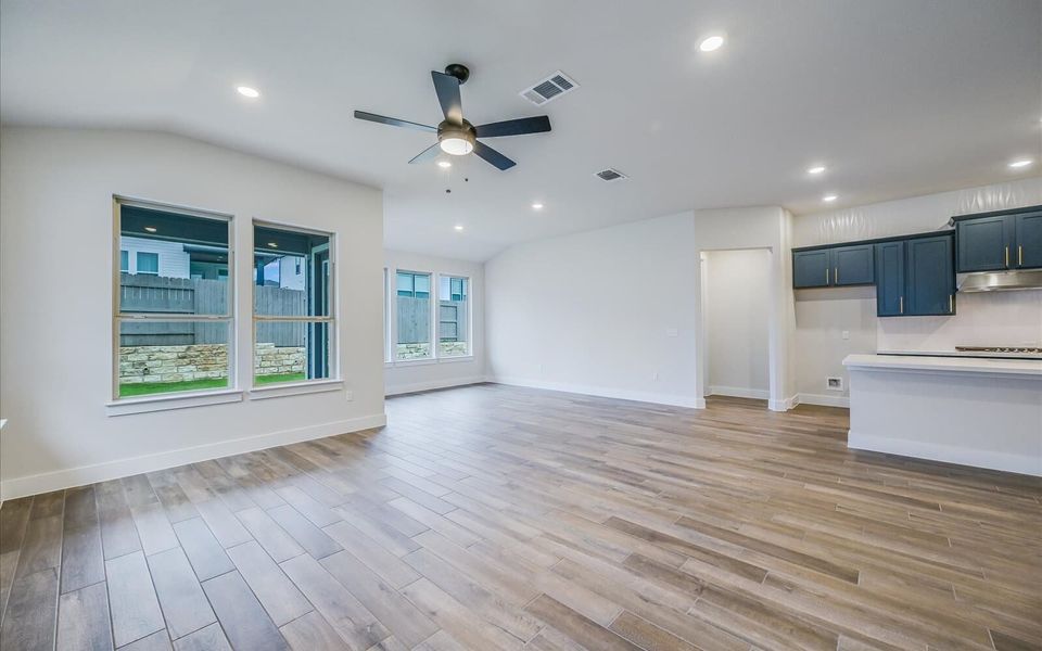 Spacious, unfurnished interior of a new home in Easton Park, Austin (Image 8).