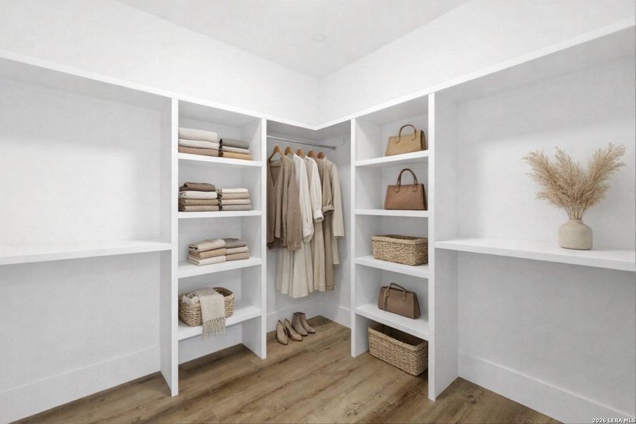 Furnished interior view inside a new home in , Bandera (Image 41).