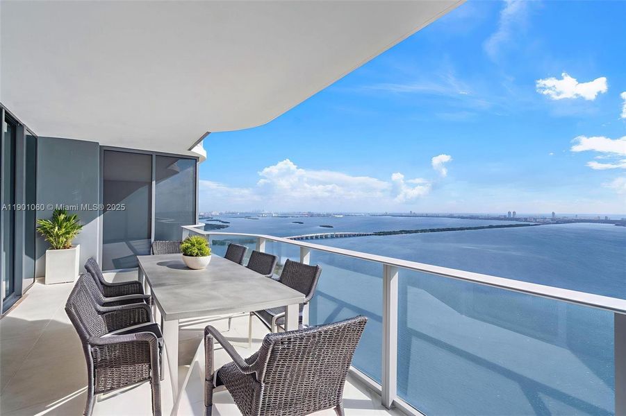 Exterior details and patio area of a home in Aria Reserve, Miami (Image 1). Exterior details and patio area of a home in Aria Reserve, Miami (Image 1).