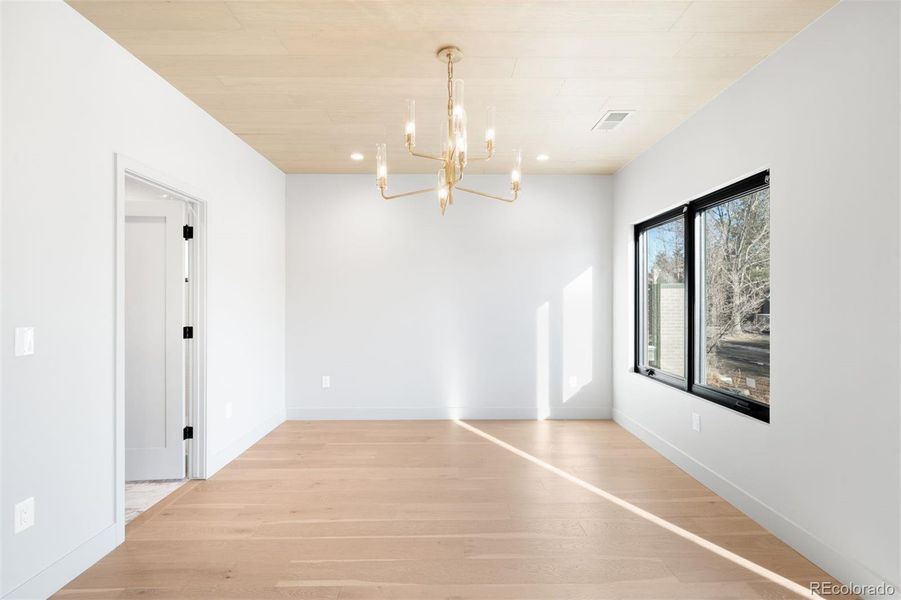 Spacious, unfurnished interior of a new home in , Denver (Image 25).