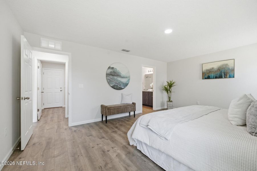 Furnished interior view inside a new home in , Jacksonville (Image 18).