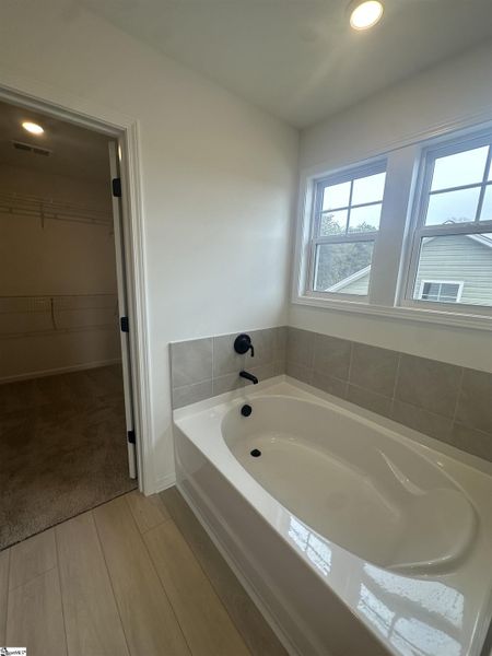 Image 40 of a home in Shiloh Trail.