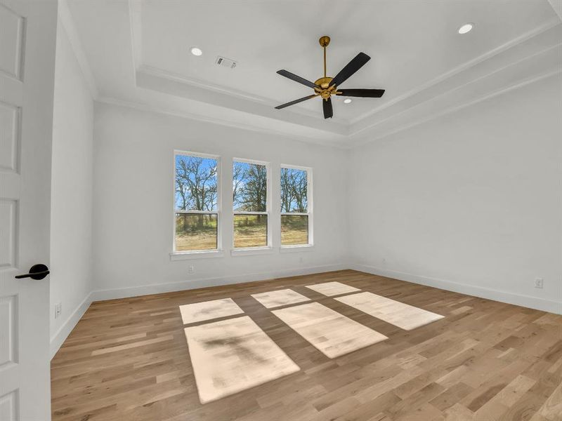 Spacious, unfurnished interior of a new home in , Weatherford (Image 32).