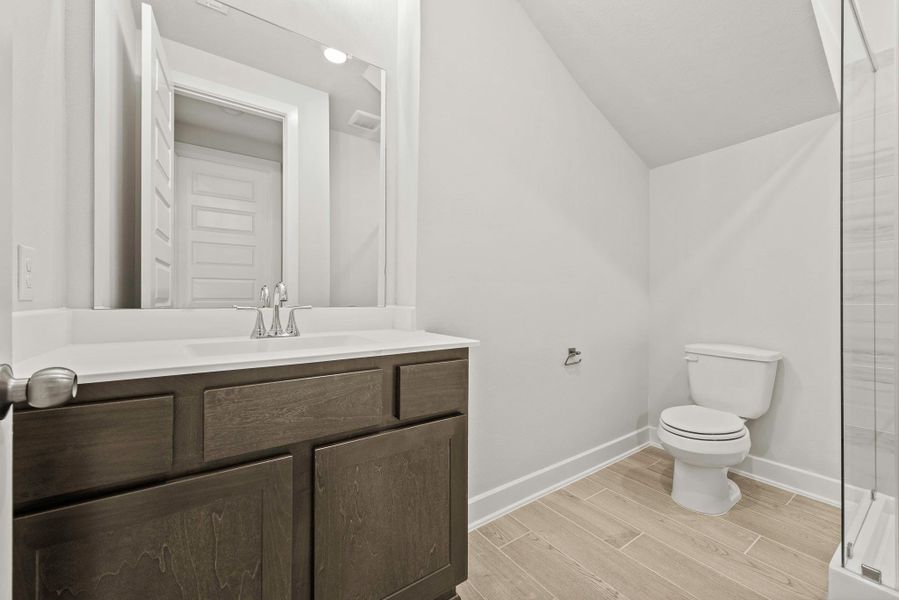 Representative image. Features, specifications, selections and colors may vary. Representative image. Features, specifications, selections and colors may vary.