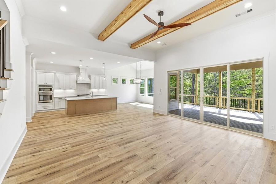 Spacious, unfurnished interior of a new home in , Jefferson (Image 27).