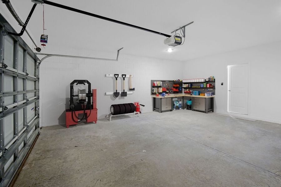 Representative unfurnished interior of a home built from the Sherwood by Taylor Morrison in Waterstone, Groveland (Image 49).