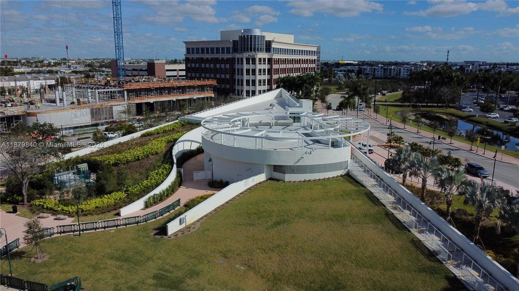 Image 40 of a home in .