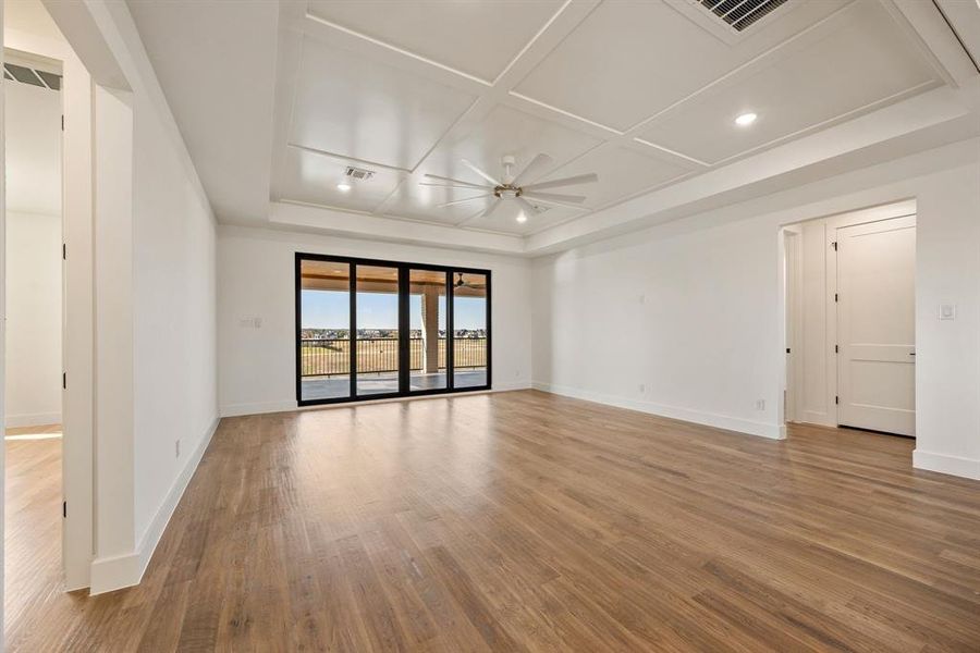 Spacious, unfurnished interior of a new home in The Resort on Eagle Mt. Lake, Fort Worth (Image 24).