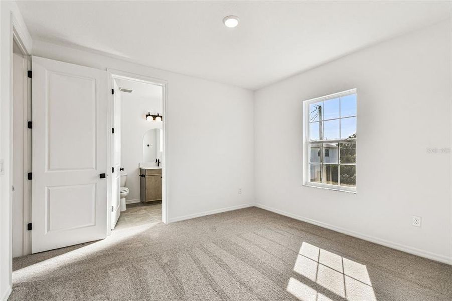 Spacious, unfurnished interior of a new home in City of Tampa, Tampa (Image 57). Spacious, unfurnished interior of a new home in City of Tampa, Tampa (Image 57).