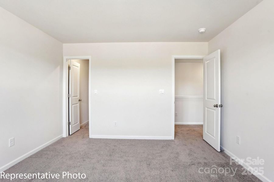 Spacious, unfurnished interior of a new home in Sonoma Hills, Charlotte (Image 21).
