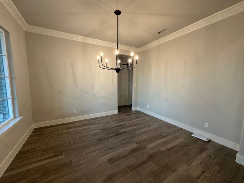 Spacious, unfurnished interior of a new home in Eagle Ridge Estates, Weatherford (Image 10).