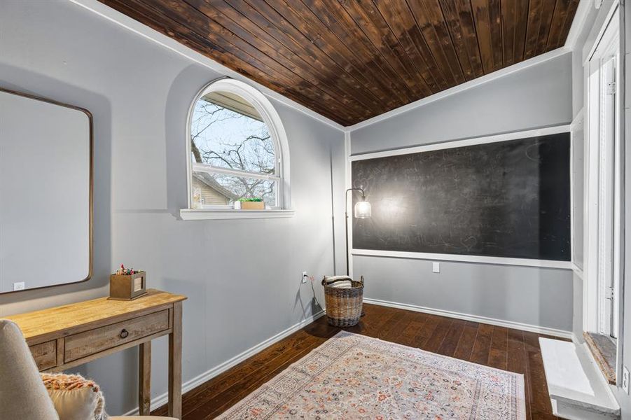 Flex room off primary