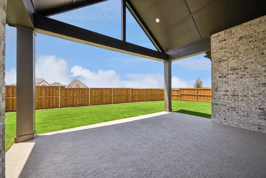 Representative exterior details of a home built from the The Dabney by David Weekley Homes in Northshore at Lakewood Village - Estate Series, Lakewood Village (Image 3).