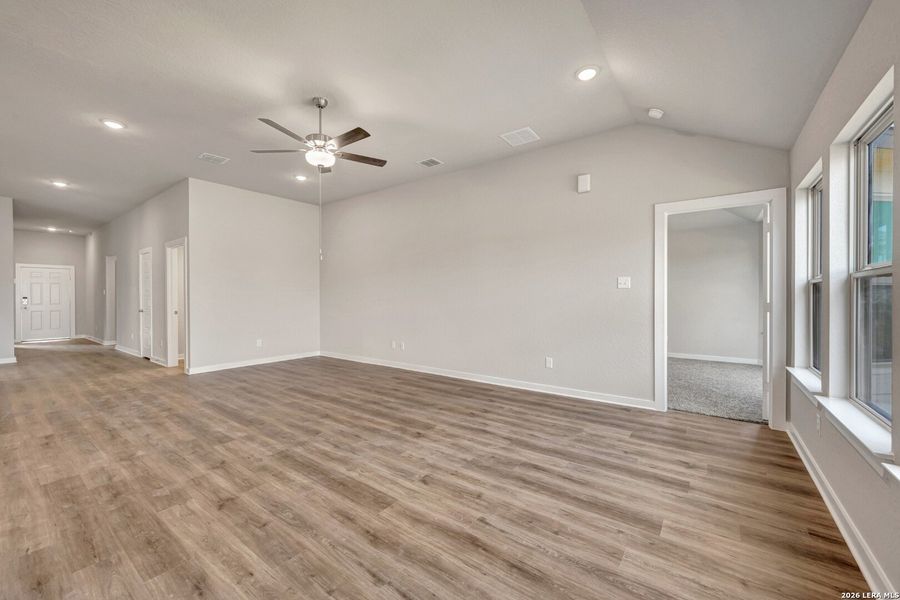 Spacious, unfurnished interior of a new home in Winding Brook, San Antonio (Image 32).