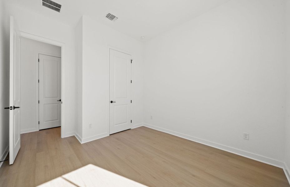 Spacious, unfurnished interior of a new home in 6 Creeks, Kyle (Image 24). Spacious, unfurnished interior of a new home in 6 Creeks, Kyle (Image 24).