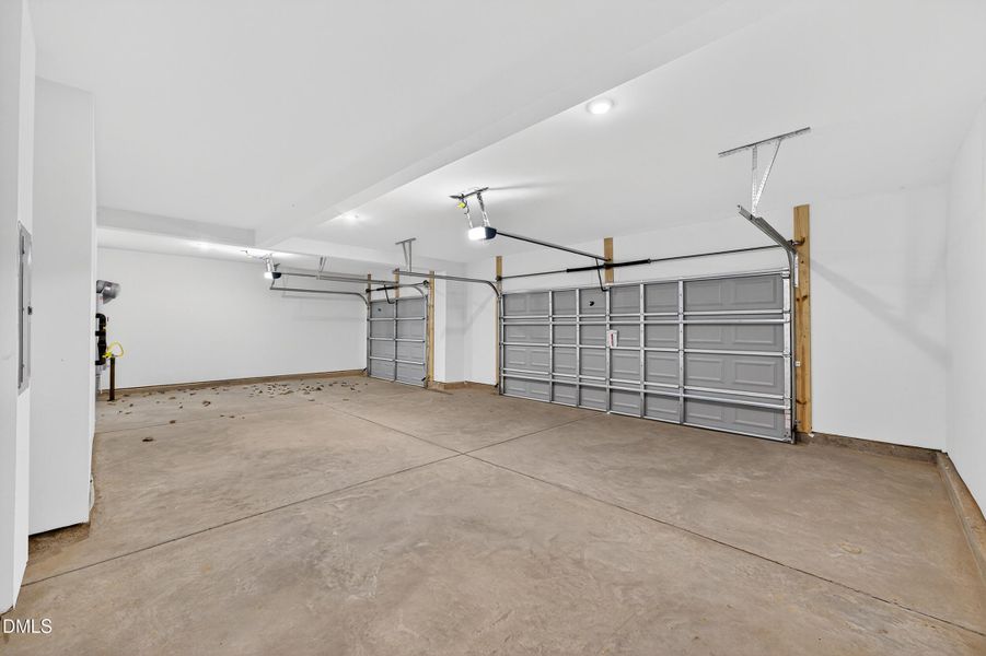 22 -140 w fountainhead lane, garage, int 22 -140 w fountainhead lane, garage, int