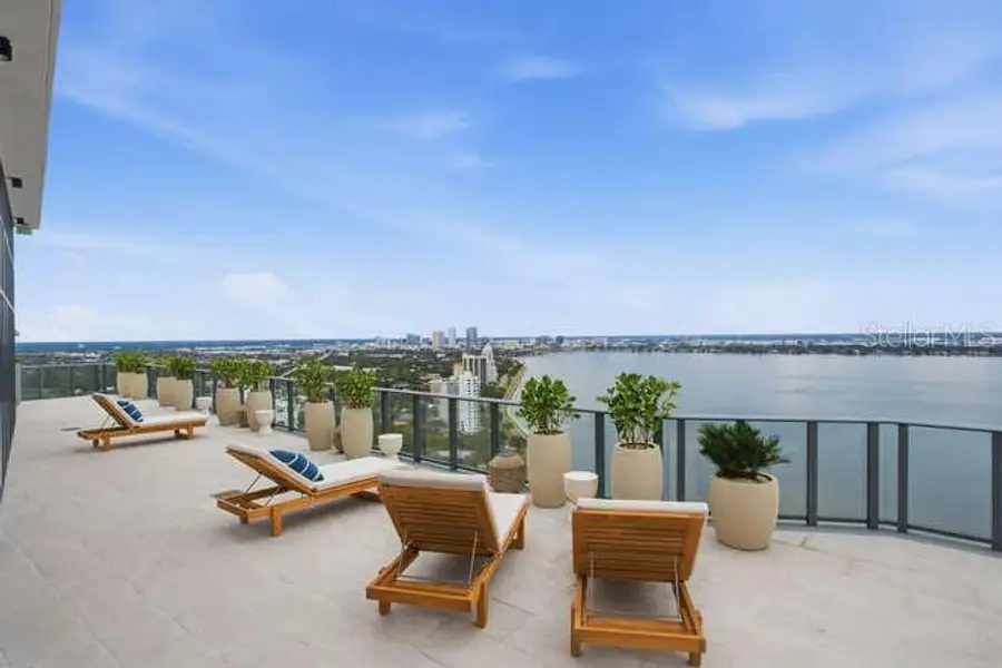 Image 34 of a home in .