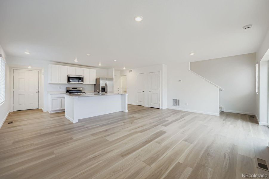Spacious, unfurnished interior of a new home in Copper Chase: The Celestial Collection, Colorado Springs (Image 10).