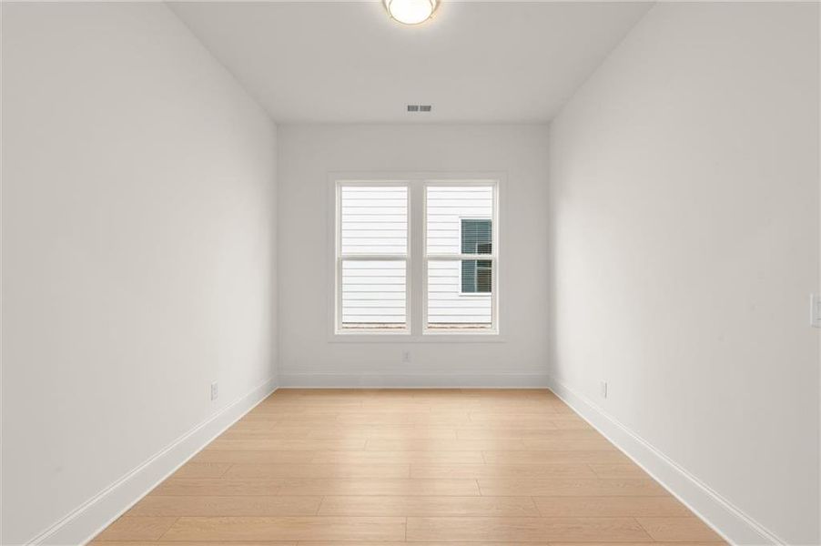 Spacious, unfurnished interior of a new home in , Kennesaw (Image 41).