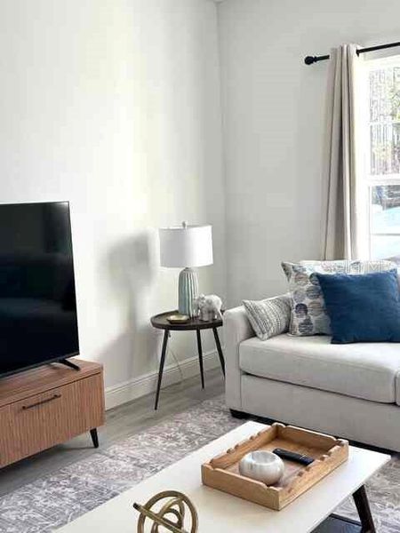 Furnished interior view inside a new home in , Dunnellon (Image 15).