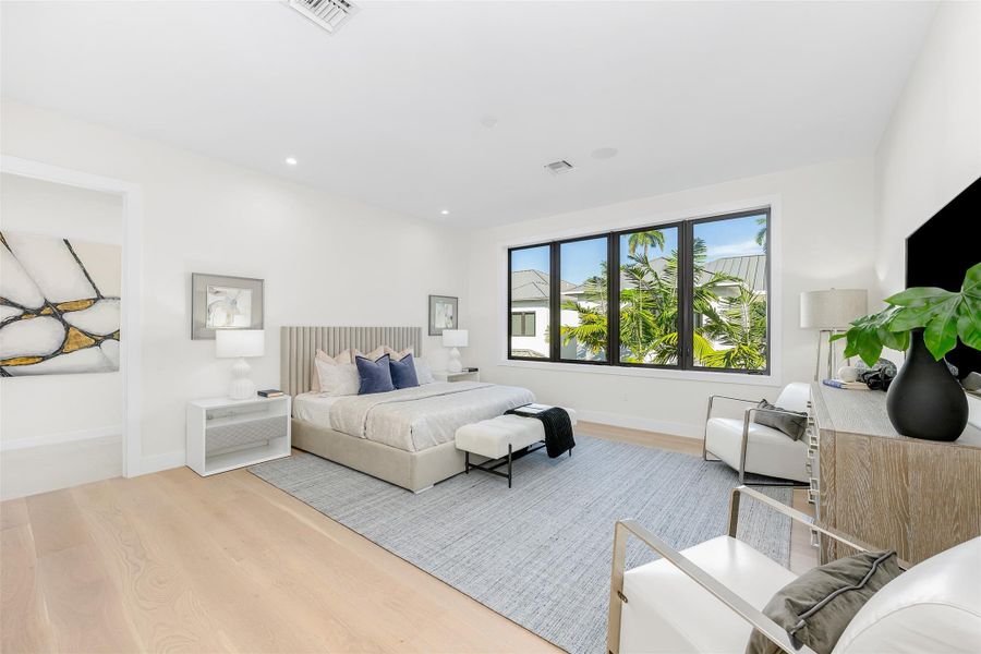 Furnished interior view inside a new home in , Fort Lauderdale (Image 27).