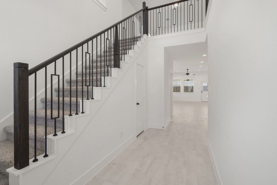 Spacious, unfurnished interior of a new home in The Woodlands Hills, Willis (Image 12).