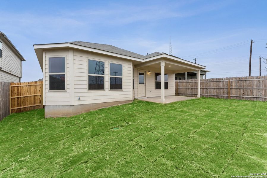 Exterior details and patio area of a home in Agave, San Antonio (Image 4).