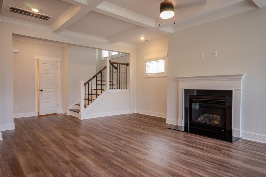 Image 44 of a home in Hewing Farms.