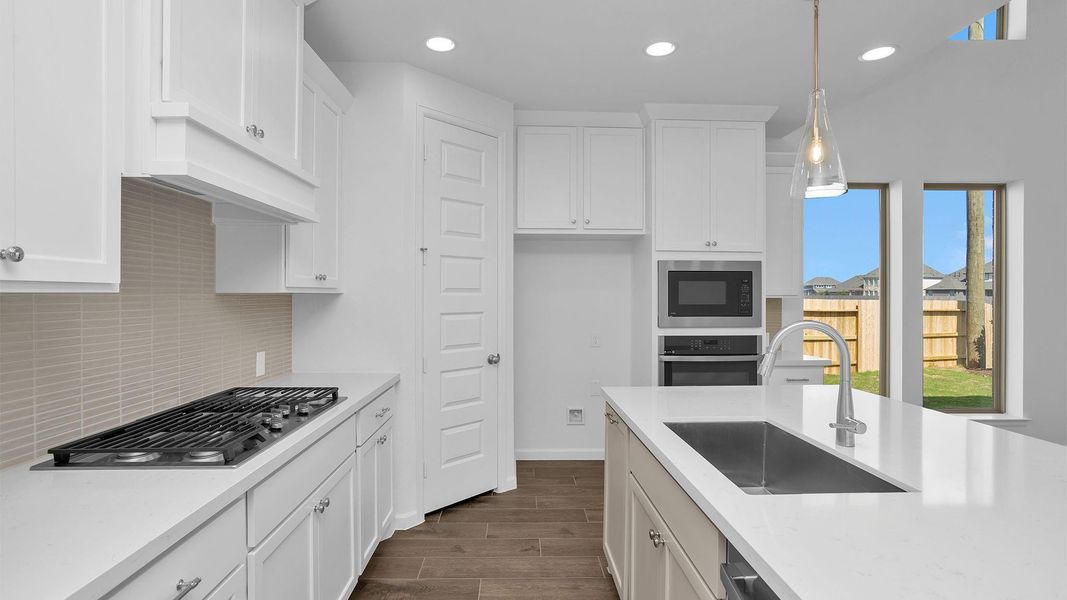 Furnished interior view inside a new home in Stonecreek Estates 50', Richmond (Image 6). Furnished interior view inside a new home in Stonecreek Estates 50', Richmond (Image 6).